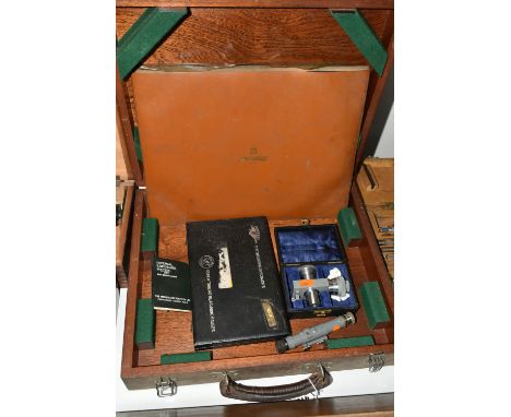 A WOODEN BOX OF ASSORTED TOOLS, to include a part set of Goliath 'O-Vee' Screw thread measuring gauges, containing ten measur