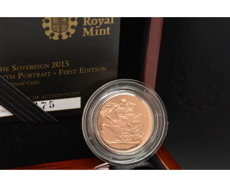 A BOXED ROYAL MINT FULL GOLD PROOF SOVEREIGN COIN 2015, fifth portrait first edition number 6375 of a max 8,800, .916.7, 7.98