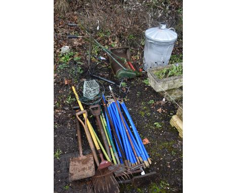 A SELECTION OF GARDEN MISCELLANEOUS, to include a galvanised incinerator, a Webb push along lawnmower with grassbox, various 