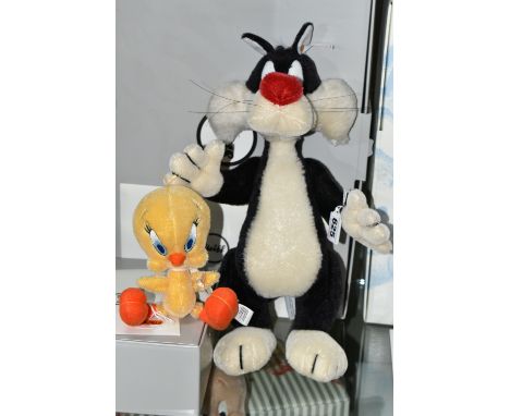 BOXED STEIFF LIMITED EDITION 'SYLVESTER' AND 'TWEETY PIE', mohair and cotton, gold coloured buttons and white labels no 35466