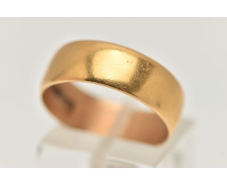 A 22CT YELLOW GOLD WEDDING RING, designed as a plain polished D shape cross section band, ring size R, hallmarked Birmingham 