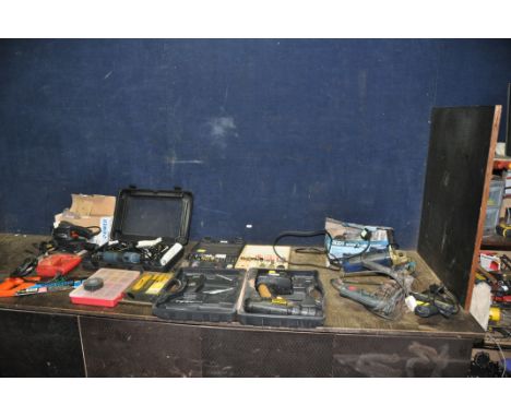 A SELECTION OF POWER TOOLS including a Metabo E500/2 hammer drill (PAT fail due to uninsulated plug but working), a Power Cra