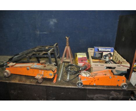 A COLLECTION OF AUTOMOTIVE TOOLS including car ramps, an axle stand, a Powerite trolley jack, a smaller trolley jack, a lead 