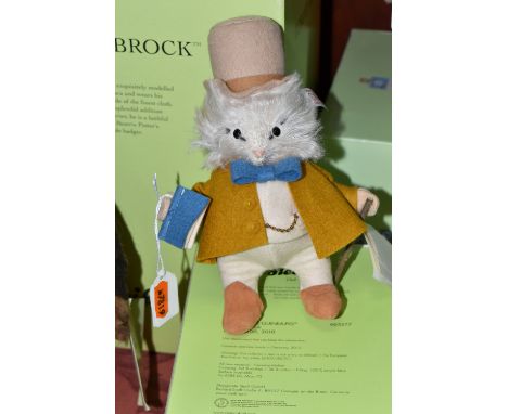 A BOXED STEIFF BEATRIX POTTER LIMITED EDITION 'THE AMIABLE GUINEA-PIG', the character with mohair and cotton 'fur', wearing a