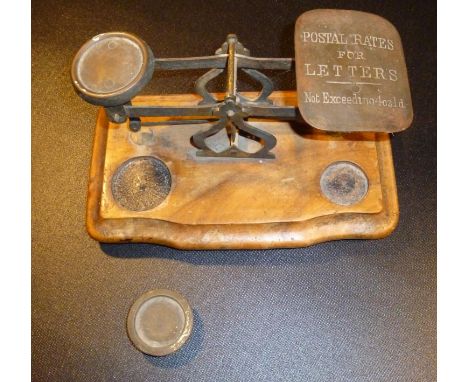 EARLY c20th SET OF BRASS POSTAL SCALES ON SERPENTIUNED WOODEN BASE WITH ONE WEIGHT (2oz), INSCRIBED PAN POSTAL RATES FOR LETT