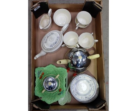 A mixed collection of items to include Minton Penrose tea set, Beswick cabbageware salad dishes, forks, art deco chrome and p