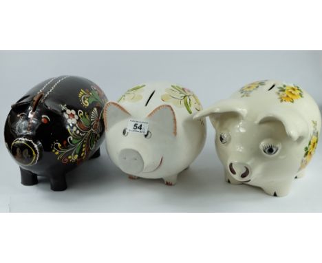 Large ceramic pig shaped money boxes  (3)