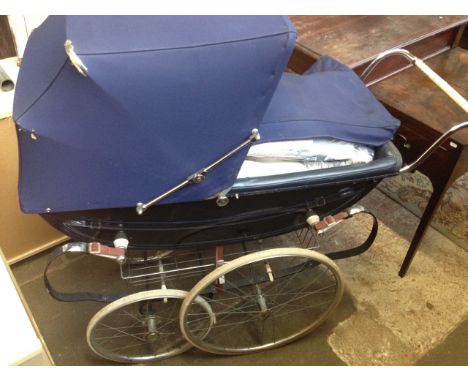 A Marmet vintage pram. L133cm D46cm H130cm.
