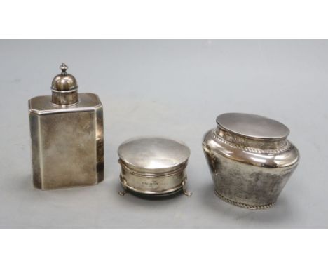 Two early 20th century silver tea caddies and a silver trinket box, tallest 12cm, gross 10.5oz.