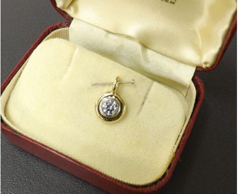 Yellow gold circular single stone diamond pendant, round brilliant cut, 0.4ct approx, colour K/L, clarity SI1, 9mm diameter