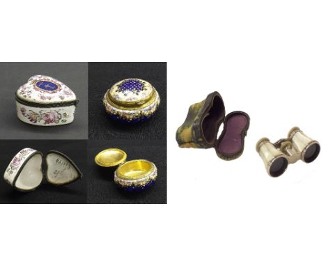 19th century Lille Province enamel heart shaped trinket box, decorated in polychrome with roses framing a crown and Crest, 2.