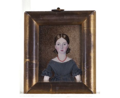 ENGLISH SCHOOL, 19TH CENTURY (5)Portrait miniature of a girl wearing a grey dress and red necklace
on ivory (ref. 6X14A6VQ)
7