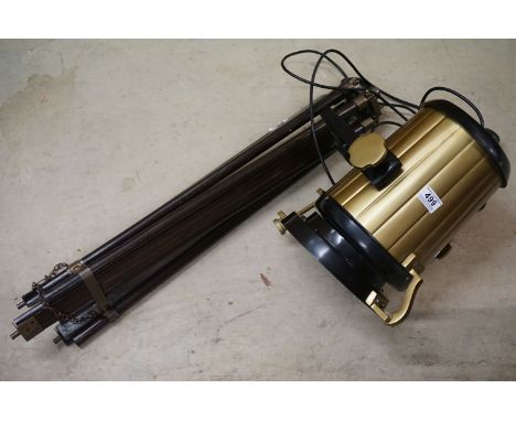Large Film-style metal adjustable lamp / spotlight on a wooden tripod base, approx 107cm high 