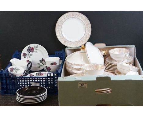 Royal Doulton ' Sovereign ' pattern dinner ware, pattern no. H4973, to include 6 dinner plates, 6 dessert plates, 6 side plat