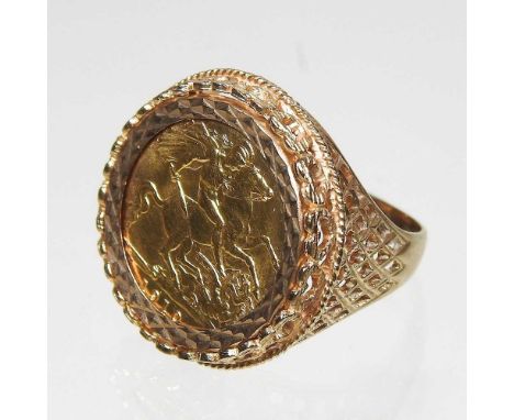 An Edward VII half sovereign, dated 1910, mounted in a 9 carat gold ring, 9.4g gross, size R