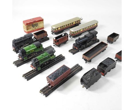 A collection of vintage model railway, to include Trix Express carriages, 1168 engine, 8032 engine, 6174 engine, tenders and 