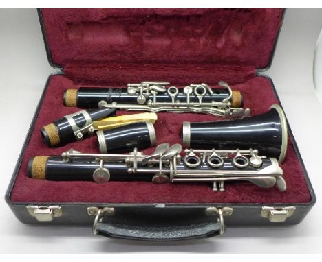 A Selmer, USA CL300 clarinet, cased
