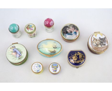 Collection of assorted Lidded enamel pots inc. Halcyon, Bilston etc 