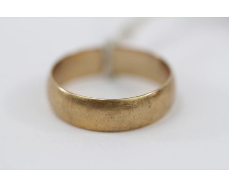 Ladies 9ct Gold D Shaped Wedding band Size R. 3.4g total weight 