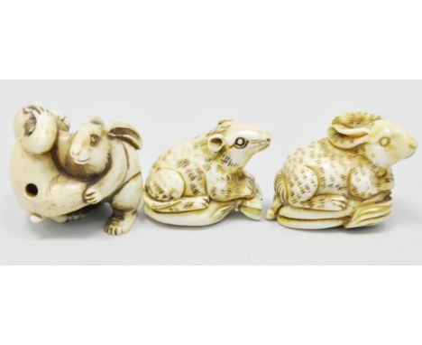 Japanese Netsuke, modelled as a Rat, 3cms and two others, (3).