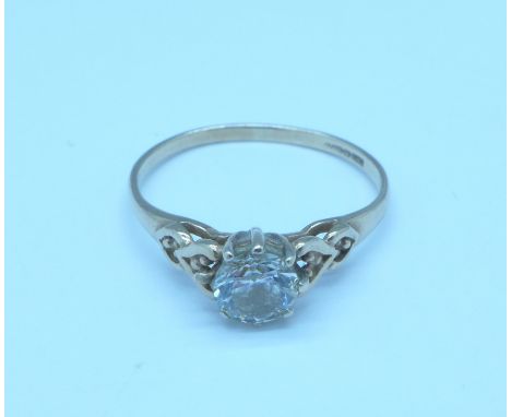 A 9ct gold and cubic zirconia ring, 1.3g, M