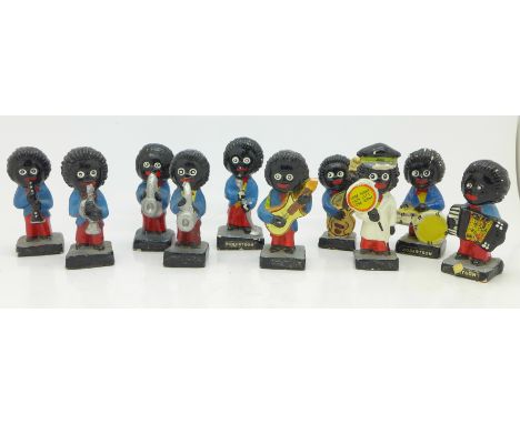 Robertsons advertising figures, jazz band and one other, one a/f