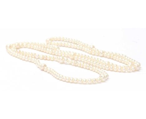 A cultured freshwater pearl necklace, retailed by Hamilton & Inches, with twelve cultured freshwater pearls, approximately 7m