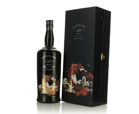 BOWMORE SINGLE MALT SCOTCH WHISKY 30 YEARS (ONE 70 CL)Morrison Bowmore Distillers. Islay, Scotland. 43% ABV / 70 cl1 bt. (OC)