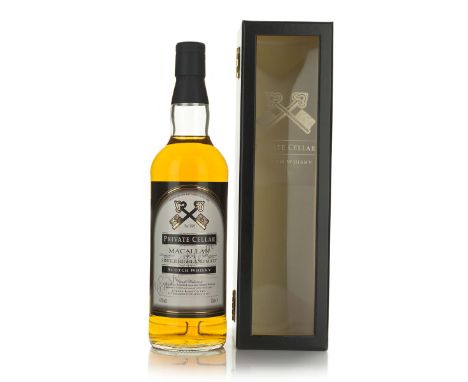 MACALLAN SINGLE HIGHLAND MALT SCOTCH WHISKY 24 YEARS (ONE 70 CL)Macallan/Glenlivet Distilleries Ltd. Highlands, Scotland. 43%