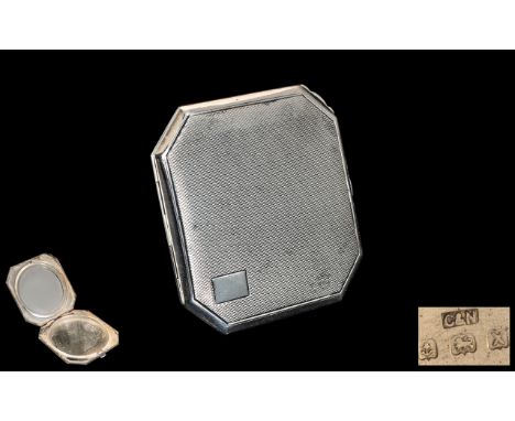 Art Deco Silver Compact. Silver Compact, Full English Hallmark Birmingham 1940's. Lovely Quality and Condition Throughout, Ma