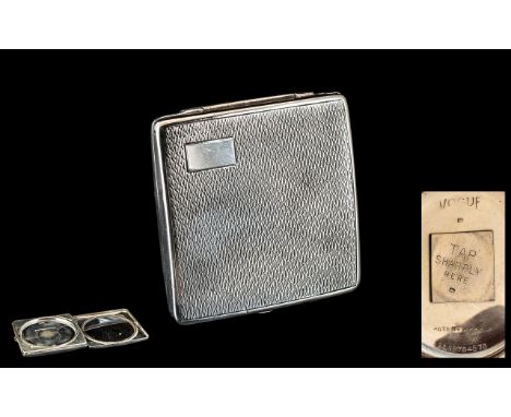 Rare Vogue Art Deco Silver Compact. 1932 Birmingham Silver Compact Made for Vogue, Patent and Reg No 764576. Nice Quality Thr