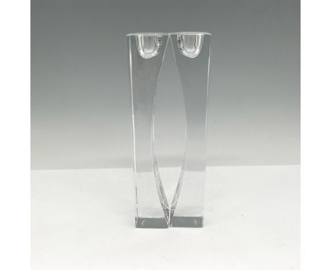 Lovely clear crystal cut with curved center. Nambe' mark. This item has its original box: 3"L x 7.5"W x 1.5"H. Artist: Karim 