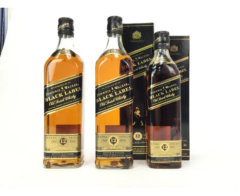 JOHNNIE WALKER BLACK LABEL AGED 12 YEARS (2) Blended Scotch Whisky 700ml, 40% volume, one in carton. JOHNNIE WALKER BLACK LAB