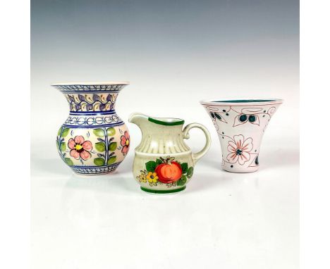 Vintage pottery. Hand painted floral and fruit design. Onda Espana and Winterling backstamps. Largest piece measures: 4.75"L 