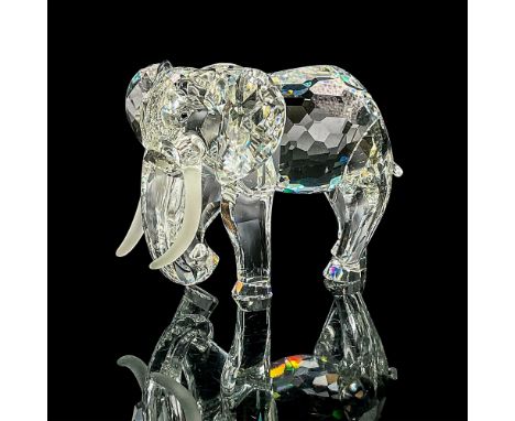 The African Elephant was the first of the Inspiration Africa trilogy. Made from clear crystal, with frosted tusks and black e