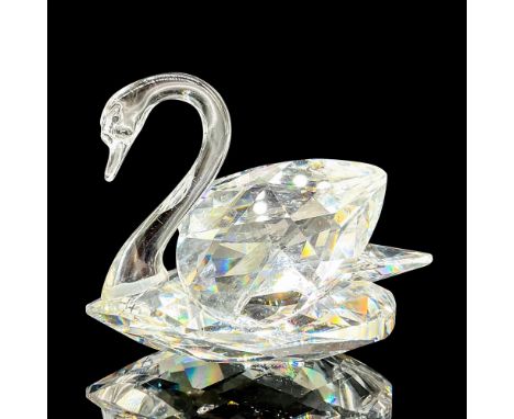 Lead crystal part of Beauties of The Lake series, made with elegance as it swims gracefully in the beautiful waters of the la
