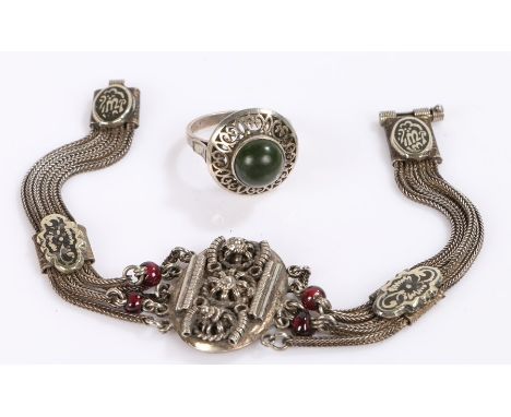 Silver ring, together with a silver bracelet, (2)