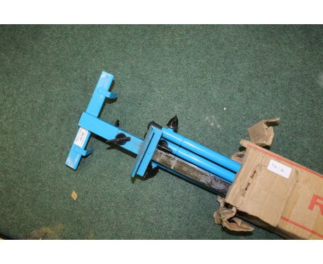Rowney Westminster metal artists easel, housed in original box