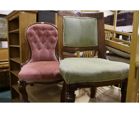 Victorian walnut spoon back nursing chair, with puce buttoned back and serpentine front seat, on cabriole legs, Edwardian mah