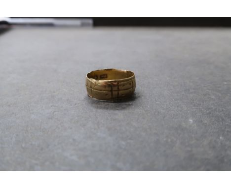 An 18ct yellow gold (hallmarked) ring for scrap - 2.8 grams 