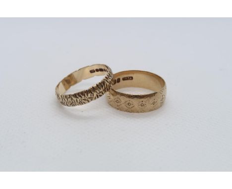 Two 9ct yellow gold (hallmarked) bands - ring sizes P &amp; O - approx total weight 5.3 grams 