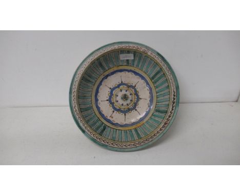 A Moroccan ceramic bowl - Diameter 28cm 