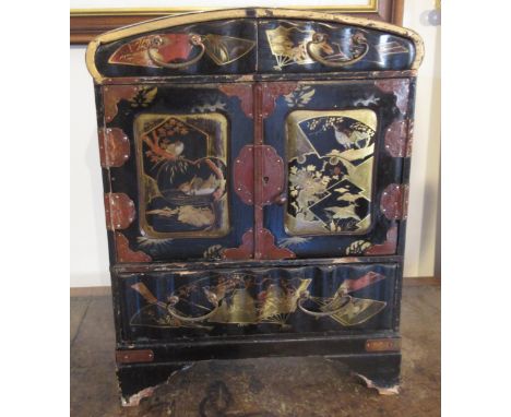 A Japanese lacquered and copper mounted table top trinket cabinet, dome top - 41cm x 31cm x 15cm with lock and key 