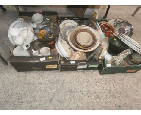 3 boxes of vintage kitchenalia