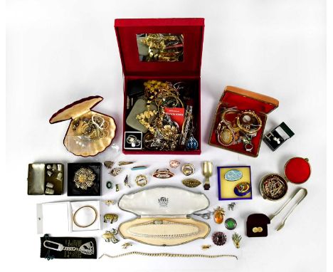 A quantity of mainly vintage costume jewellery, to include a large Monet gold-coloured floral brooch, diameter 6.5cm, boxed, 