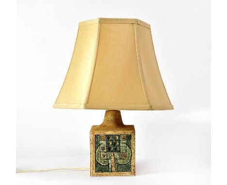 ANNETTE WALTERS FOR TROIKA POTTERY; a cube table lamp with incised geometric decoration to two sides, signed 'Troika Cornwall