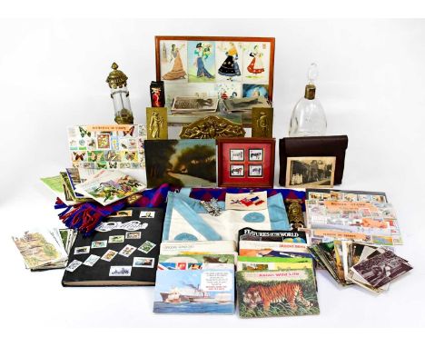 A collectors' lot, to include a glass decanter with hallmarked silver collar, a pair of Classical-style plaques depicting fem