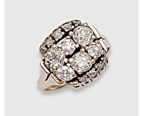 Weißgold, gest. 585. Besetzt mit Altschliffdiamanten von zus. ca. 0,90 ct.; Gew. ca. 7,55 g.A ring set with diamonds approx. 