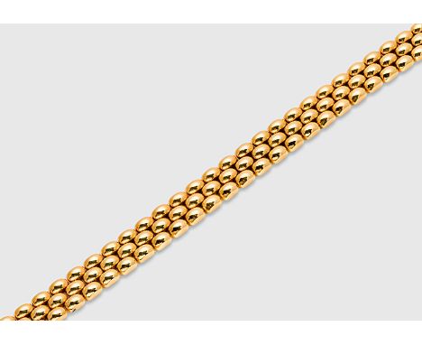 Gelbgold, gest. 750. Dreireihiges Armband mit versetzt angeordneten, hochgewölbten Kettengliedern. Herstellersignet LUC. Ref.