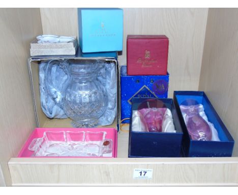 BOXED GLASS & CERAMIC ITEMS INCLUDING MAPPIN & WEBB JUG